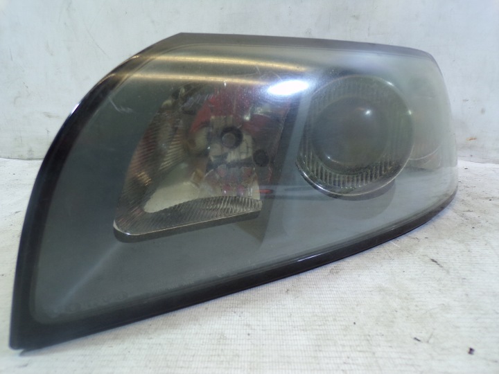 Feux phare Avant Avant Gauche VOLVO V50 (3) (K1)