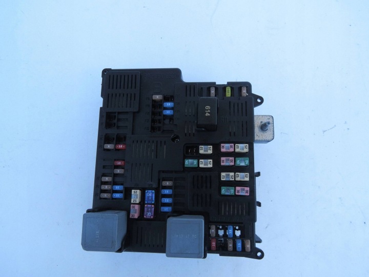 Skrinka modul poistiek VOLVO V90 T8 HYBRYDA 31398004