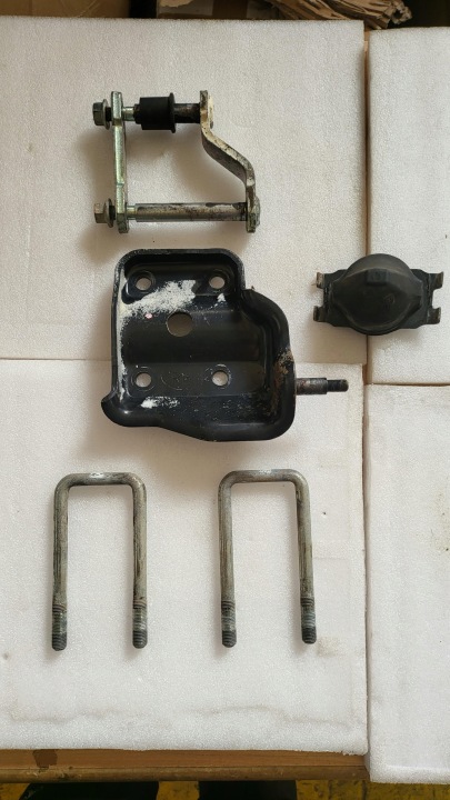 Support plaque Poignée Resoru Droit Arrière ISUZU D MAX III 2021