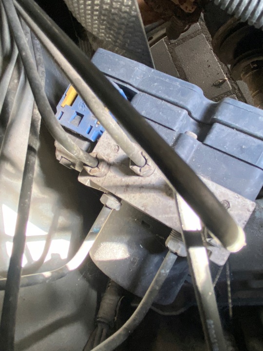 Renault Twingo 2 II 07-14 pump ABS ABSU 1.2 8V