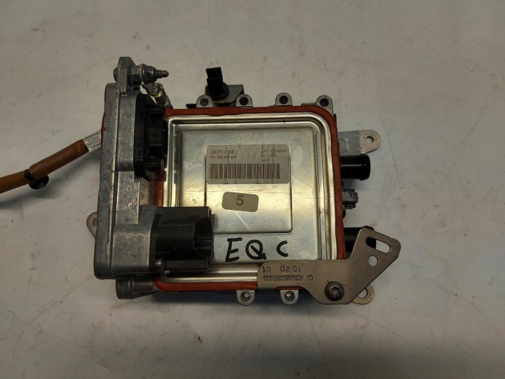 Mercedes EQC 400 W293 WYMIENNIK CIEPLA heater A0008357300