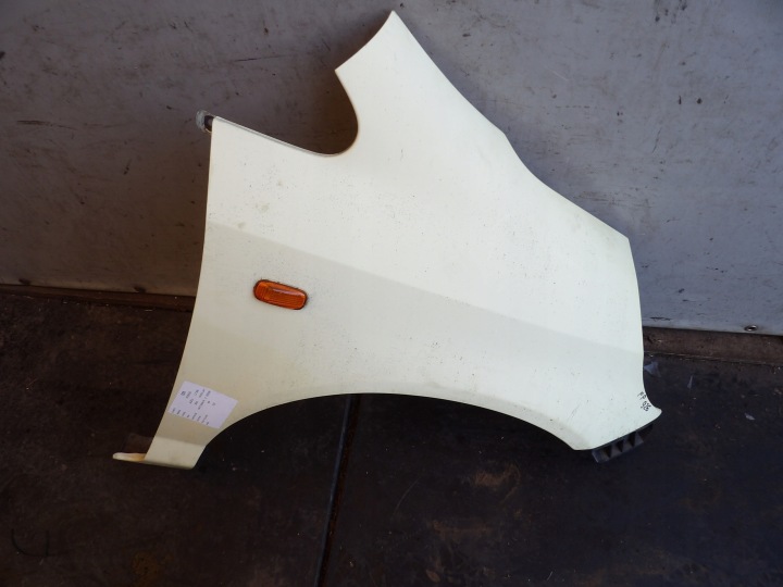 Honda Jazz II fender right lak. Y63