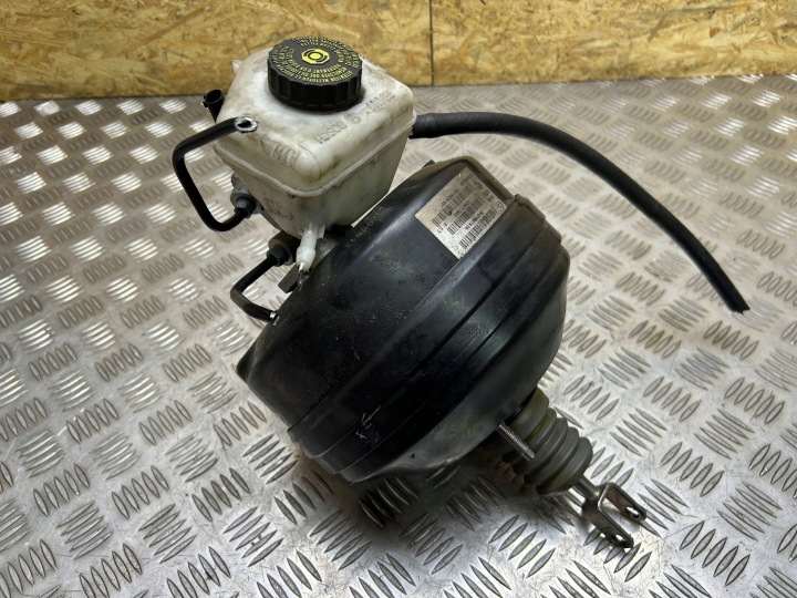 servo control brakes BMW 1 F20 F21 2013 6798419