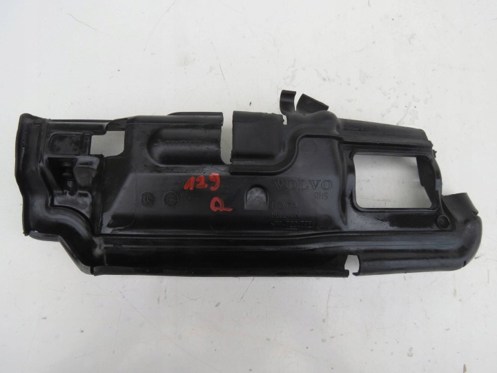 ELOT air duct air line right VOLVO S60 II V60 and 2.0D 163KM 30796472
