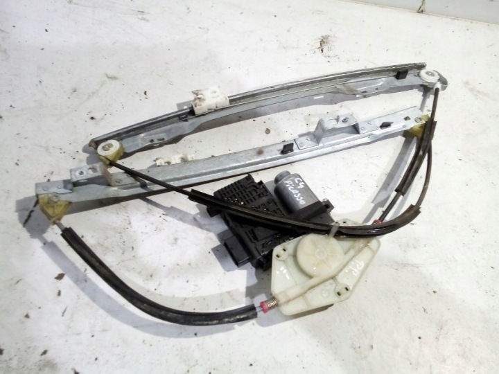 Citroen C4 Picasso and window regulator right front
