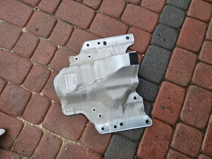 Couverture tablier moteur termiczna de l’échappement OPEL GRANDLAND X 9818214280
