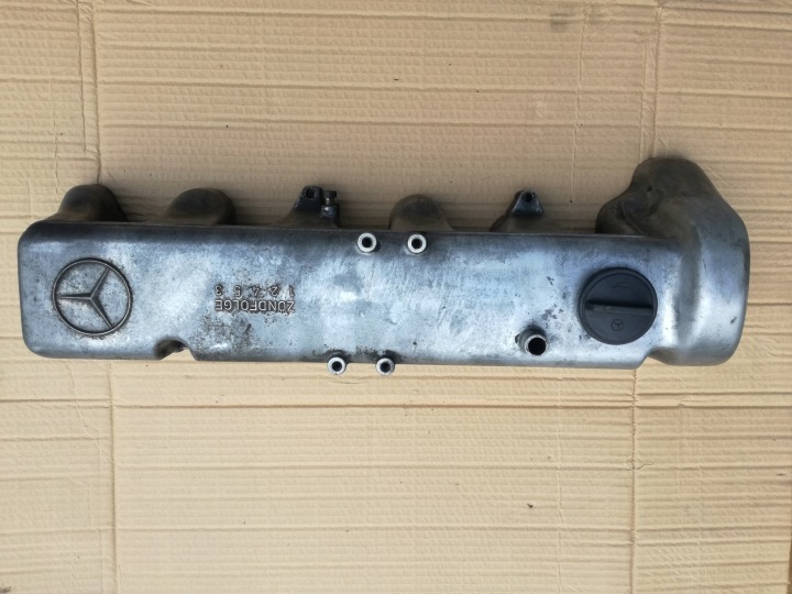 cover of valves MERCEDES W123 3,0D TUR 6170160905