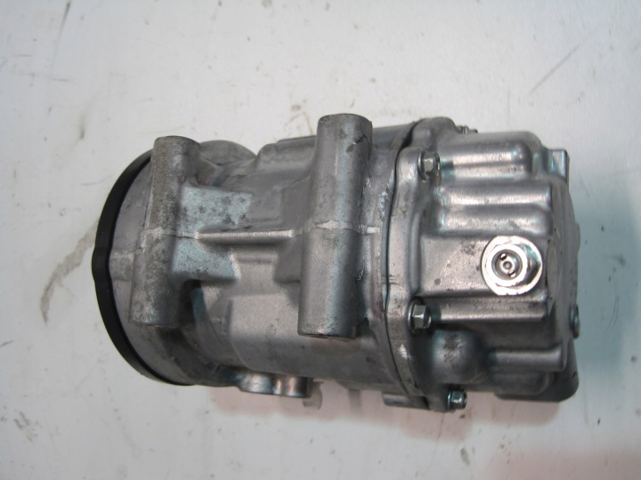 Compresseur Climatisateur air conditionné Toyota CHR 1,8H 042400-0374