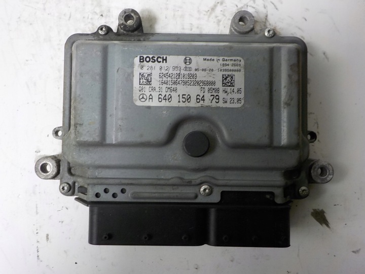 MERCEDES Computer Bedienteil 0281012953 A6401506479