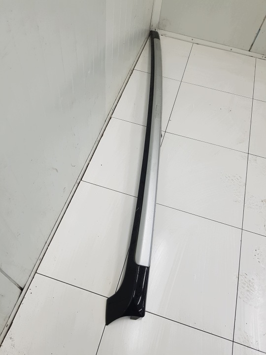 moulage toit gauche PEUGEOT 5008 9675548077