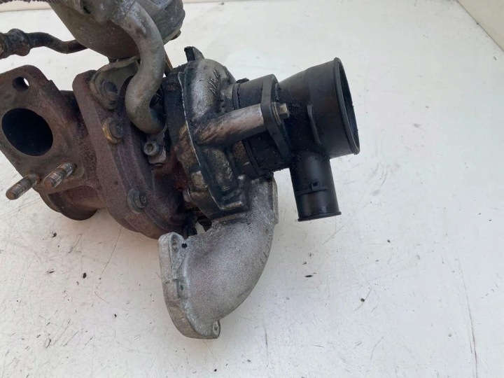 Turbo FORD FOCUS II (DA_, HCP) 0HE11013P 1.6L diisel 85kW 2011 9