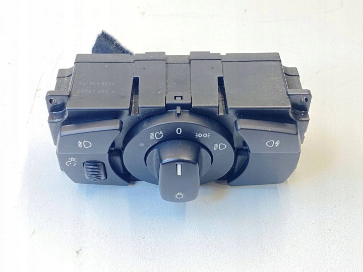 Interrupteur commande phares feux BMW 5 E60/E61 E60 2003 6925297