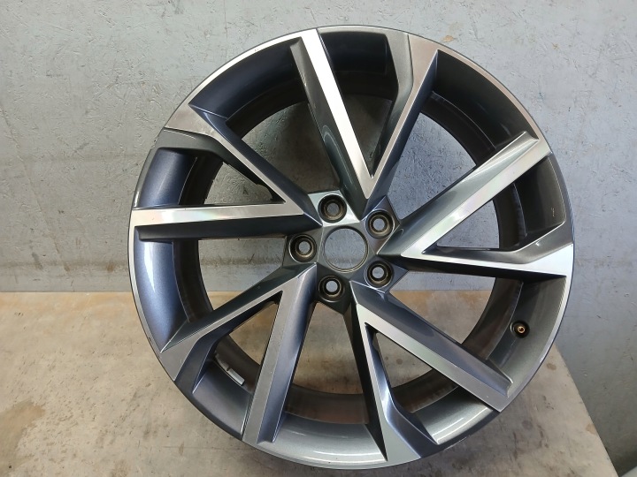 Jante d’aluminium SKODA KODIAQ 565 8J 20" ET41 5X112 565601025Q