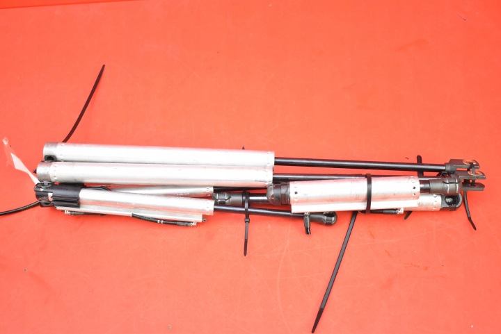 ZESTAW SILOWNIKOW SKLADANIA DACH VW EOS CABRIO 05-10