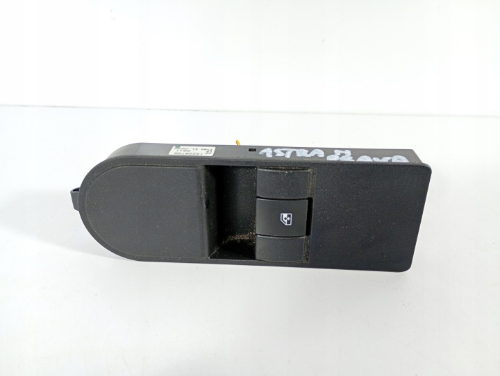 Opel Astra H 04-14 PANEL REGULACJA prekidač prozori stakla desna OE 13228709