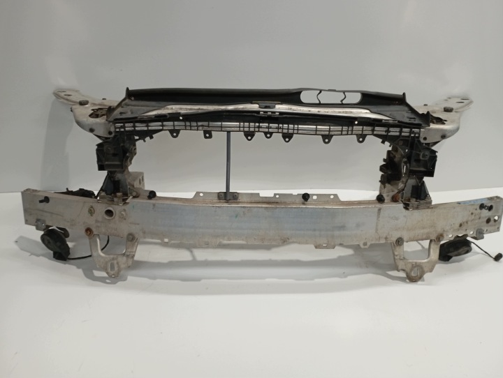 schlossträger kühler MERCEDES C 205