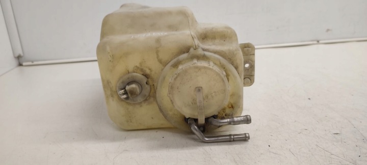 Behälter Spritzdüse Behälter Mercedes W124 2,2b