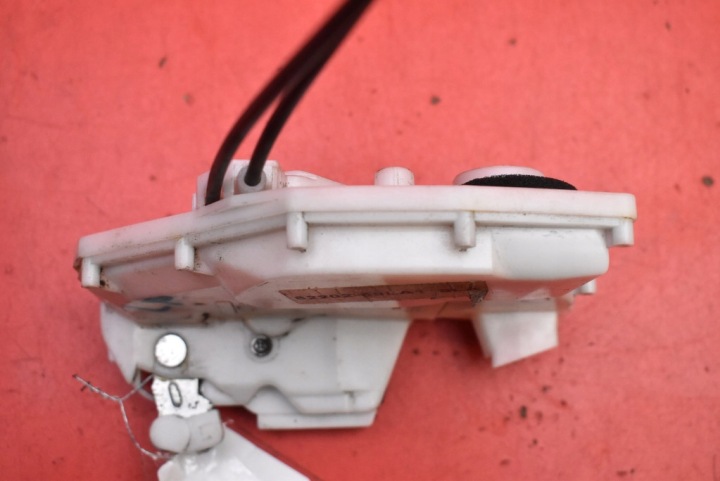 de la Serrure Portière Gauche Avant Avant EU 82202-68LA1 SUZUKI SWIFT 5 V 10-15