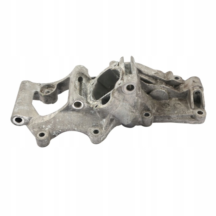 BMW F45 Mini F60 Suporte da bomba de resfriamento Catch fitting Engine 8576281 9