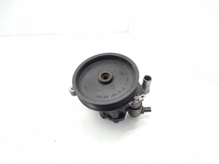 Pompa servosterzo MERCEDES C KLASA W204 W212 A0064667501