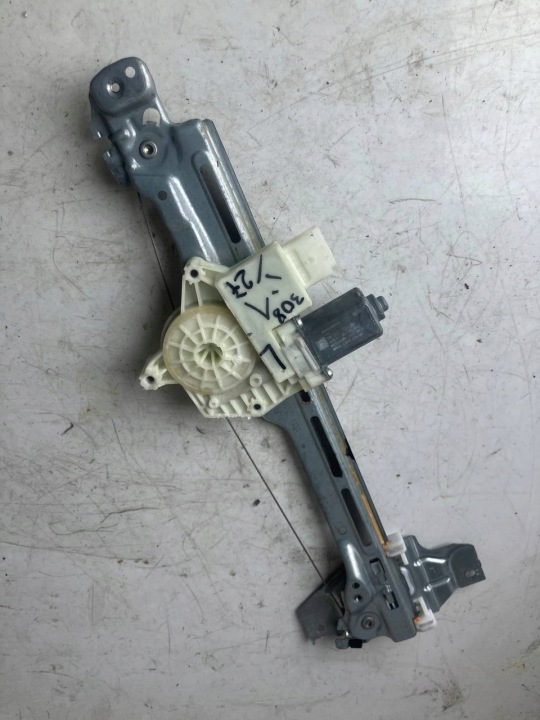 Mécanisme essuie glaces Gauche Arrière PEUGEOT 308 T9 HB LIFT 9826080480
