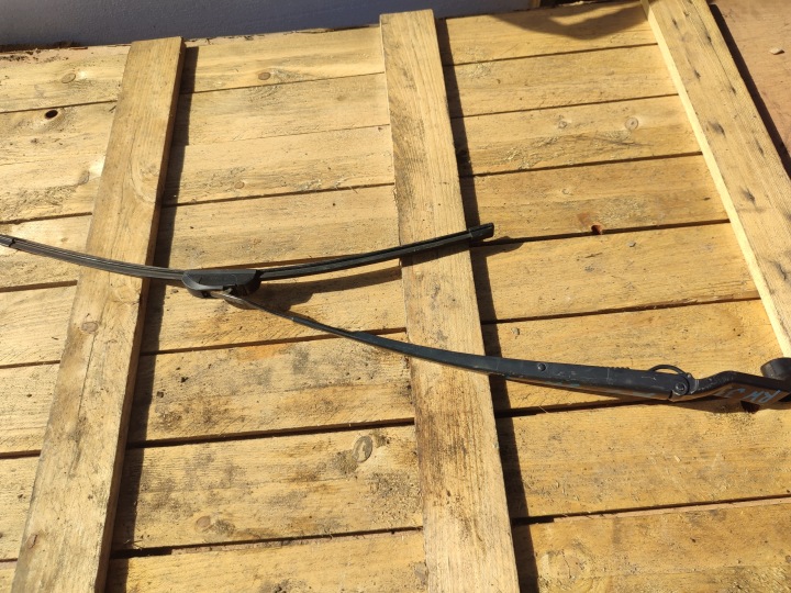 Braccio tergicristallo sinistro MAZDA 6 VI GJ