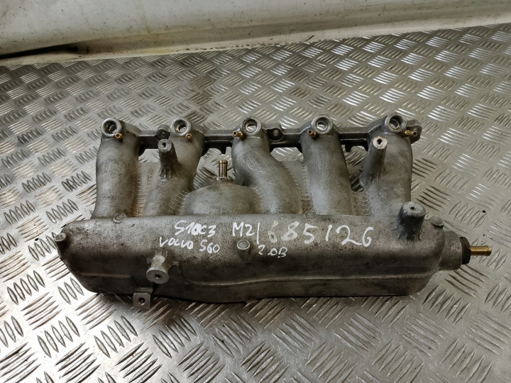Tuyau collecteur DOLOTOWY VOLVO S60 2.0 T 09488033