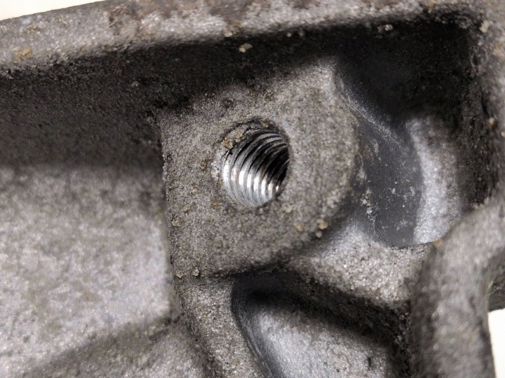 2010 Skoda Superb B6 (3T) 038903143AF klimaanlæg kompressor klemme 10