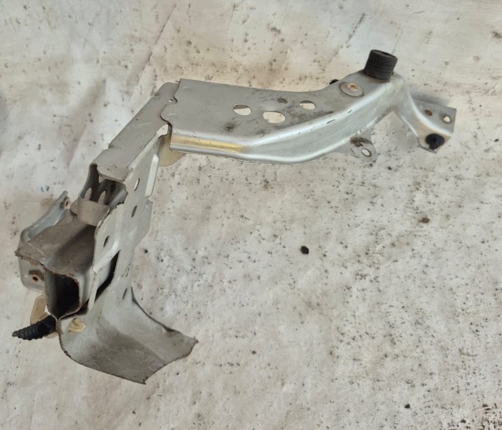 TOYOTA VERSO 09- stütze scheinwerferblende leuchte vorne links
