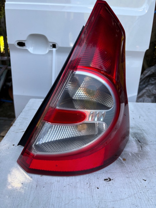 Dacia Sandero 08-12 light rear rear part right OE 8200734824