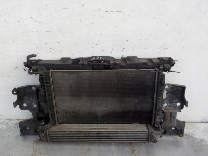 635 RENAULT MEGANE III Schlossträger