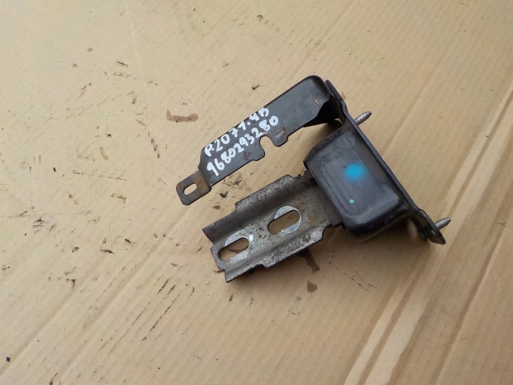 gearbox mounting peugeot 207 1,4 VTI