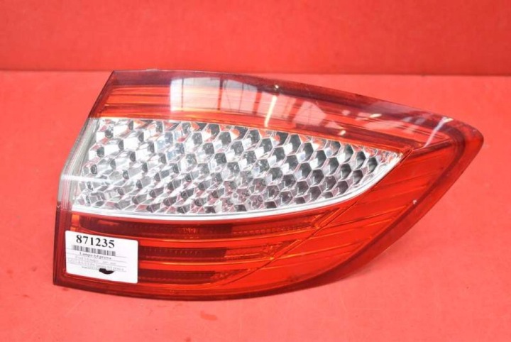 light right rear part rear 7S71-13404-B FORD MONDEO MK4 KOMBI 07-10