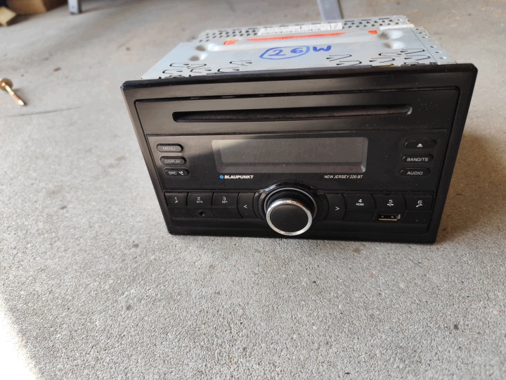 Radio radio Blaupunkt NEW JERSEY 220BT z VW T5