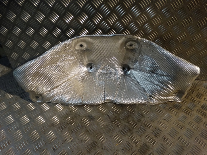 IDEALNA cover TERMICZNA AUDI A8 D4 1