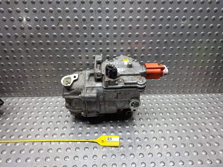 Compresseur Climatisateur air conditionné TOYOTA YARIS III 11- 1.5 HSD 042200-1501