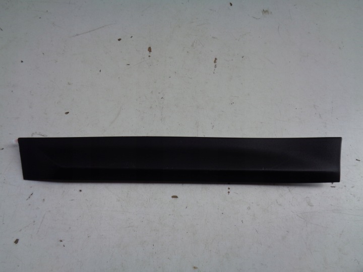 moulding door left rear KIA XCEED X-CEED 19