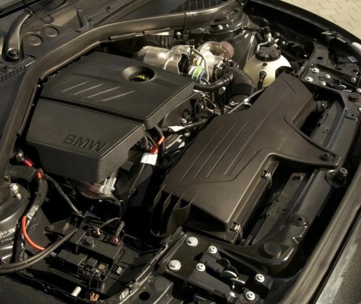 BMW F20 F21 F30 F31 engine complete N13 N13B16A 118i 120i EUROPA