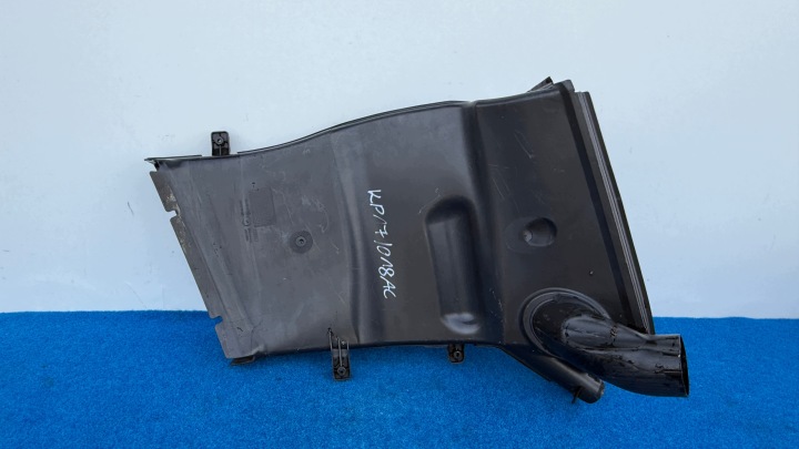 AUDI R8 4S Presa condotto aria Tubo d’ingresso sinistra posteriore 4S7121333 KP7/018AC
