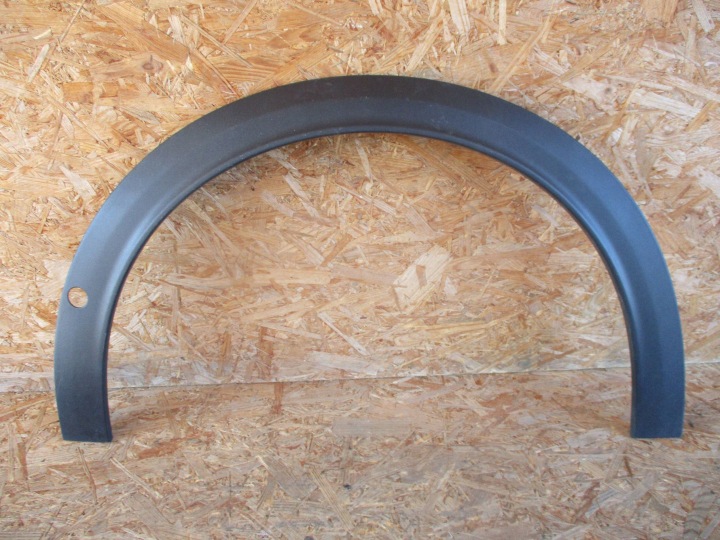 Moulage Couverture Gauche Aile Avant MERCEDES W206 ALL TERRAIN