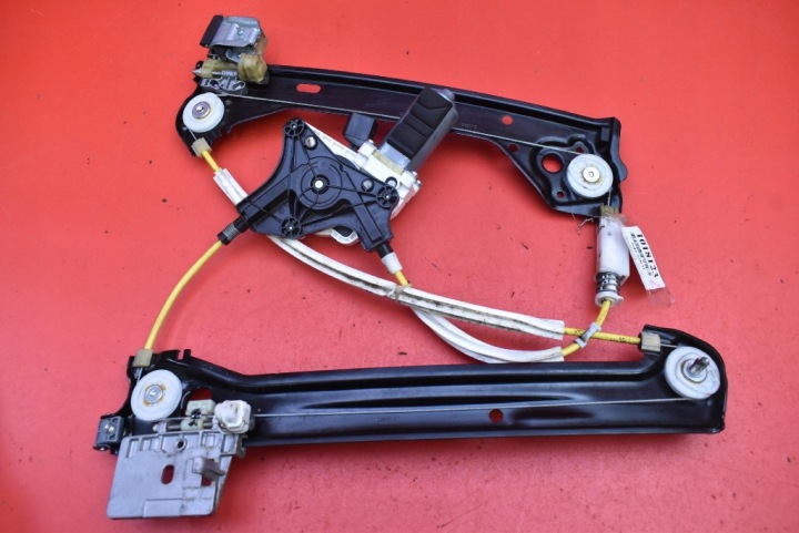 Mécanisme essuie glaces Gauche Arrière A55382-110 MERCEDES CLA C117 Berline LIFT 13-16