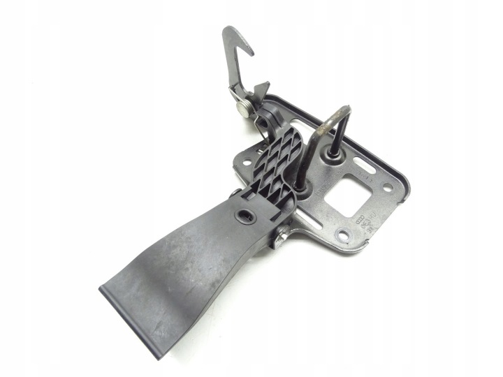 de la Serrure RYGIEL ZATRZASK du capot SKODA SUPERB II 3T0823480