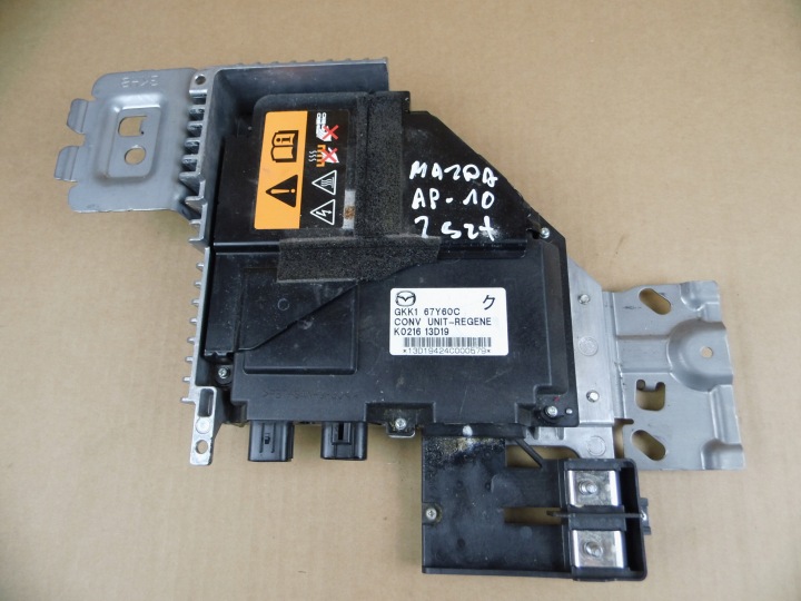 Mazda 6 GJ konwerter Steuergerät Batterie GKK167Y60C