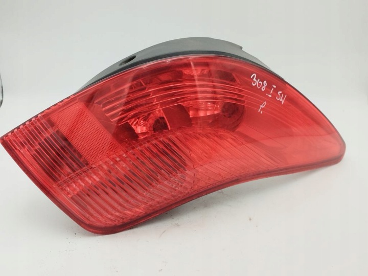 Peugeot 308 und T7 kombi Licht rechts heck hinten