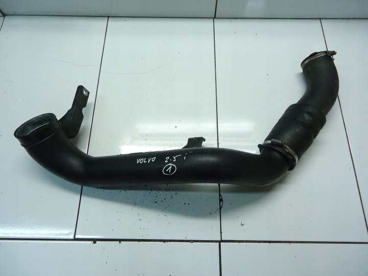 VOLVO V40 2.5T TURBO 255KM B5254T12 tubo radiatore intercooler 31319775 08692401