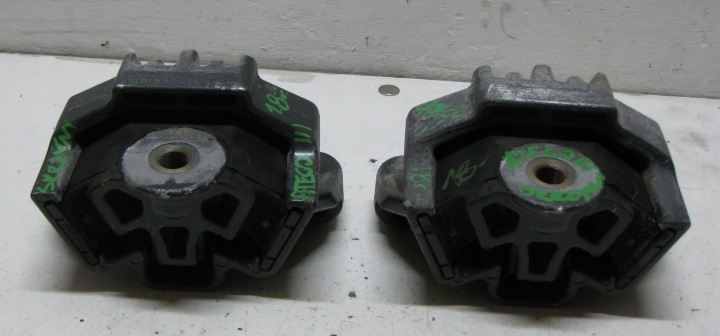 MERCEDES ATEGO 3 818 5.2D 18R gearbox mount A9672411113