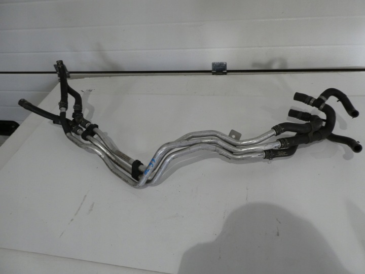 VW T6 CARAVELLE 2,0 TDI of the hose of water 7E0815098A