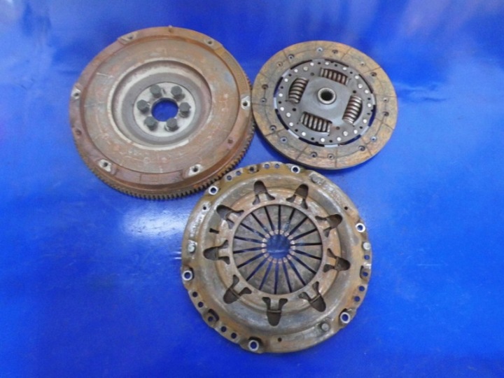 disco 6MM di pressione CUSCINETTO TENDICINGHIA 1.6HDI PARTNER BERLINGO II