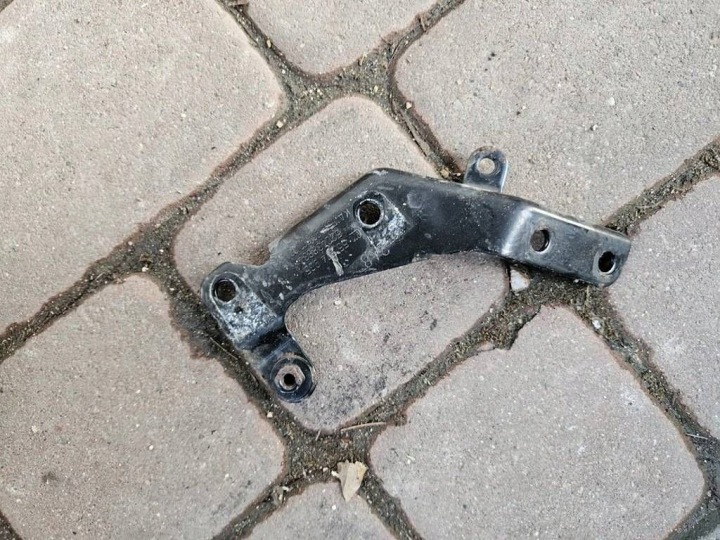 Poignée Console Support plaque Moteur komory 1.6CDTi Opel Astra K 55574965