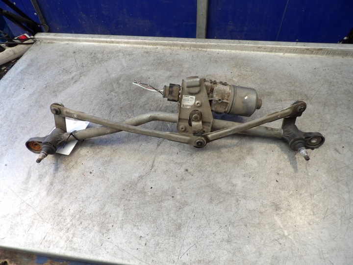 Mazda 3 wiper mechanism front 0390241731 4M51-17508-AA BP4K-67340